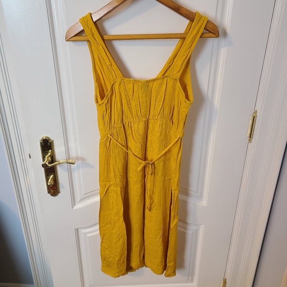 Wild Fable Yellow Sleeveless Dress with Asymmetrical Button Front and a Tie Back - Picture 4 of 4
